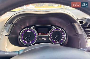 Внедорожник / Кроссовер Infiniti QX60 2014 в 