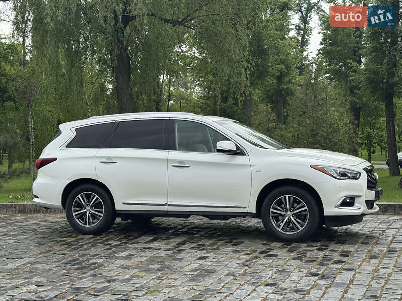 Внедорожник / Кроссовер Infiniti QX60 2018 в Киеве