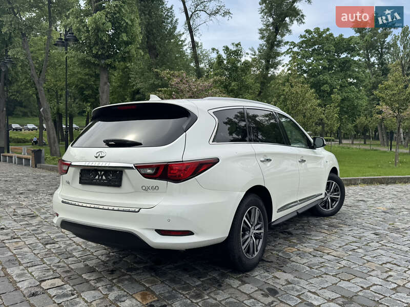 Внедорожник / Кроссовер Infiniti QX60 2018 в Киеве