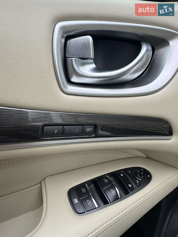 Внедорожник / Кроссовер Infiniti QX60 2018 в Киеве
