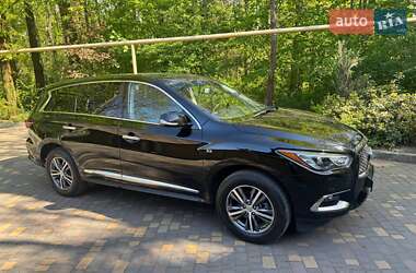 Внедорожник / Кроссовер Infiniti QX60 2017 в 