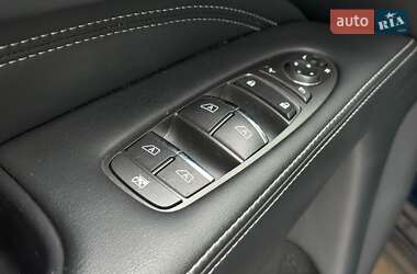 Позашляховик / Кросовер Infiniti QX60 2020 в 