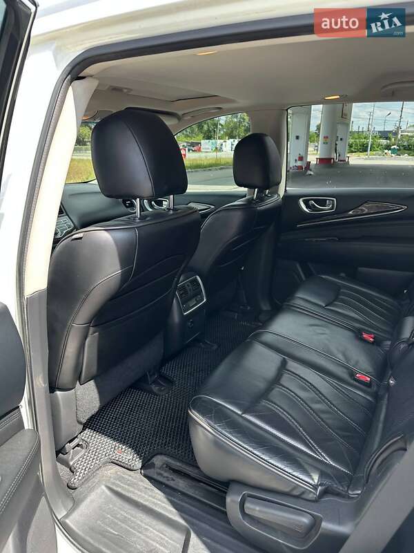 Позашляховик / Кросовер Infiniti QX60 2015 в Дніпрі