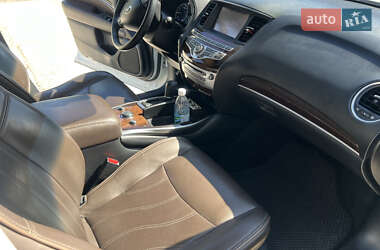 Внедорожник / Кроссовер Infiniti QX60 2013 в 