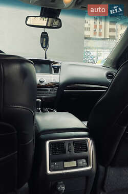 Внедорожник / Кроссовер Infiniti QX60 2015 в Киеве