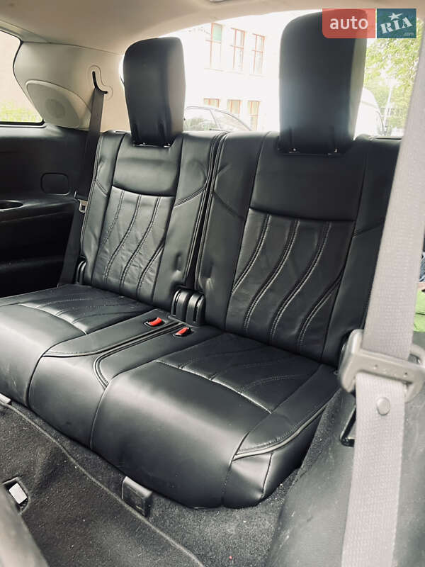 Внедорожник / Кроссовер Infiniti QX60 2015 в Кривом Роге