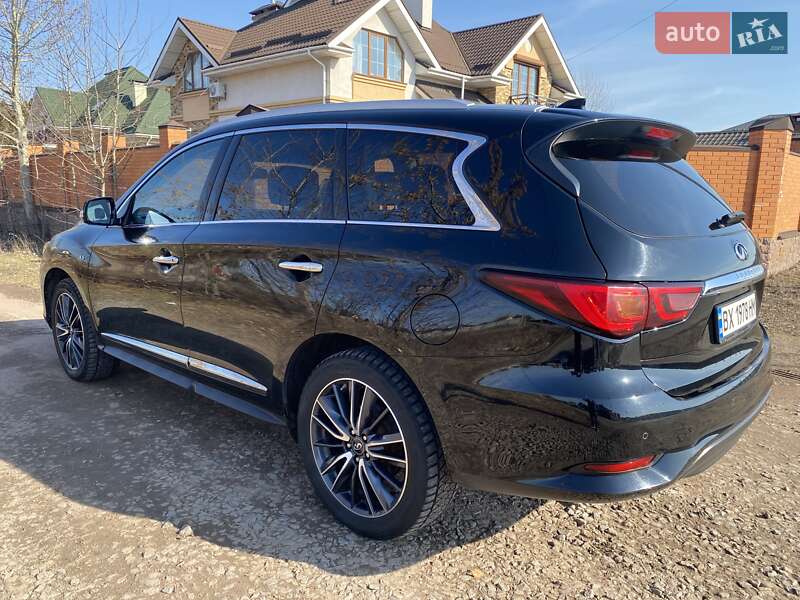 Внедорожник / Кроссовер Infiniti QX60 2018 в Софиевской Борщаговке