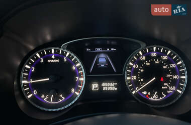 Внедорожник / Кроссовер Infiniti QX60 2015 в 