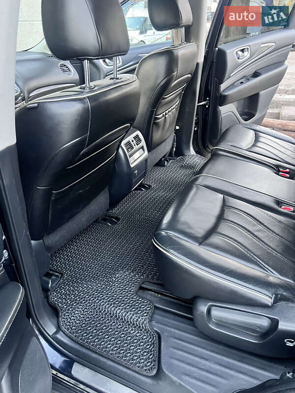 Внедорожник / Кроссовер Infiniti QX60 2017 в Ивано-Франковске