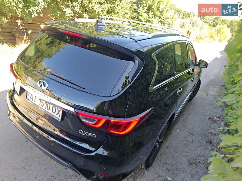 Внедорожник / Кроссовер Infiniti QX60 2016 в Киеве