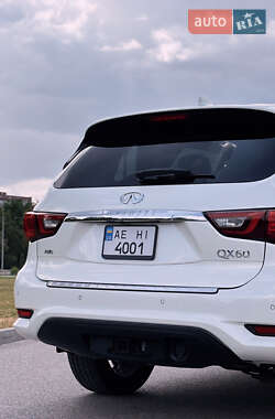Внедорожник / Кроссовер Infiniti QX60 2019 в 