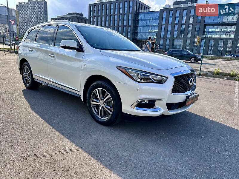 Позашляховик / Кросовер Infiniti QX60 2019 в Києві