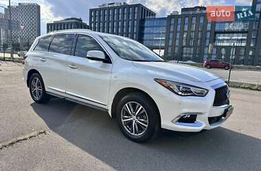 Внедорожник / Кроссовер Infiniti QX60 2019 в 