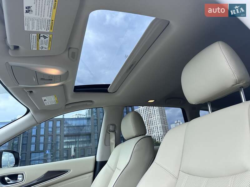 Позашляховик / Кросовер Infiniti QX60 2019 в Києві
