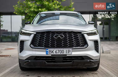 Внедорожник / Кроссовер Infiniti QX60 2023 в 