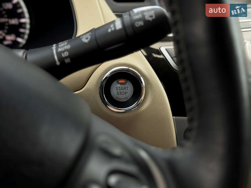 Внедорожник / Кроссовер Infiniti QX60 2020 в Киеве