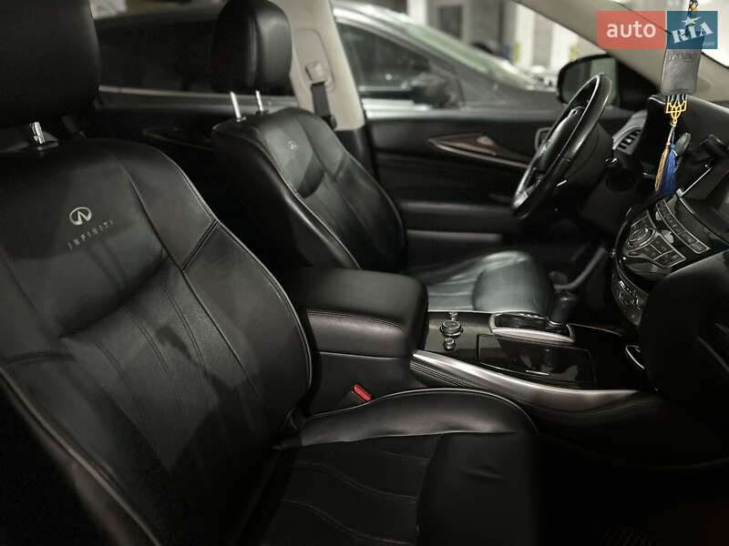 Внедорожник / Кроссовер Infiniti QX60 2014 в Черновцах