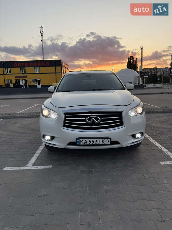 Внедорожник / Кроссовер Infiniti QX60 2013 в 