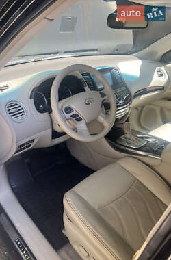 Внедорожник / Кроссовер Infiniti QX60 2013 в 