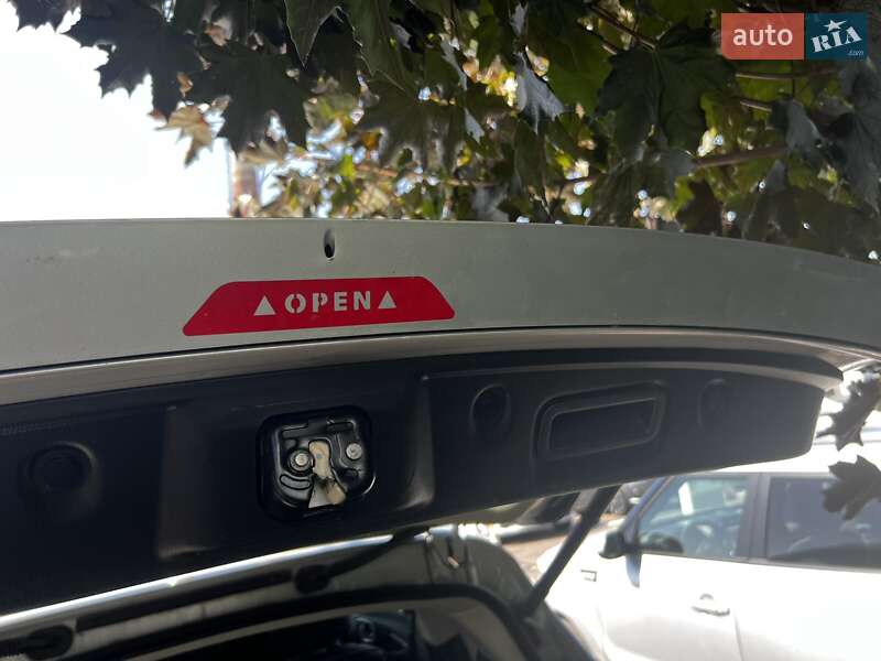 Внедорожник / Кроссовер Infiniti QX60 2016 в Ровно