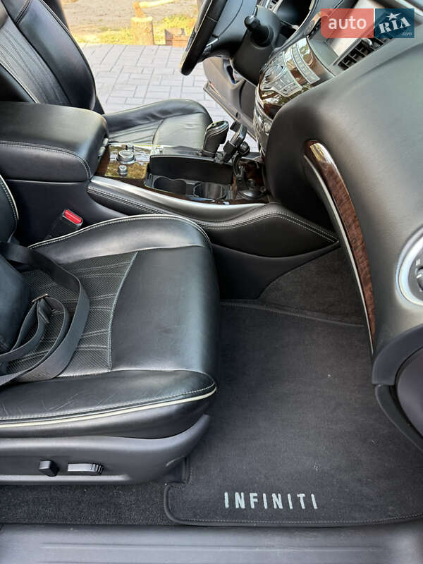 Внедорожник / Кроссовер Infiniti QX60 2017 в Полтаве