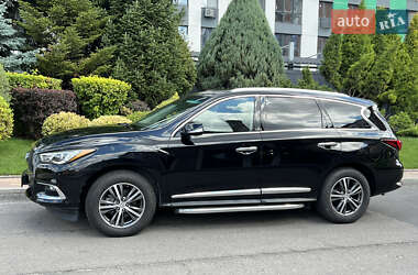 Внедорожник / Кроссовер Infiniti QX60 2018 в 