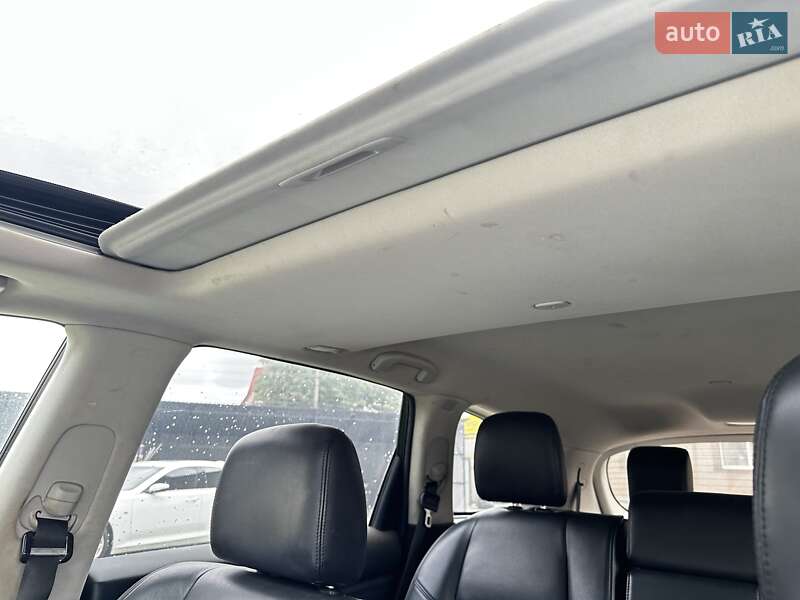 Позашляховик / Кросовер Infiniti QX60 2014 в Києві