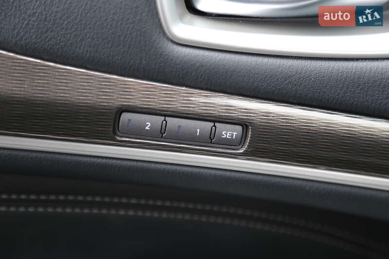 Внедорожник / Кроссовер Infiniti QX60 2016 в Киеве