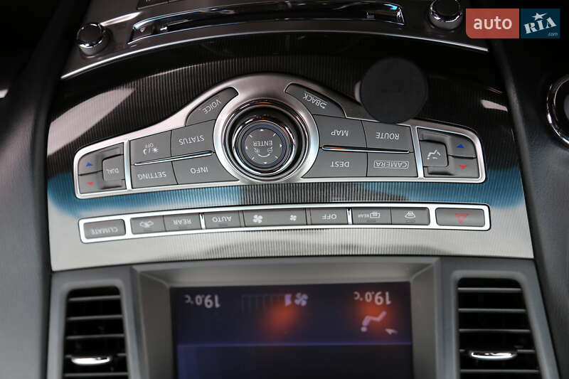 Внедорожник / Кроссовер Infiniti QX60 2016 в Киеве