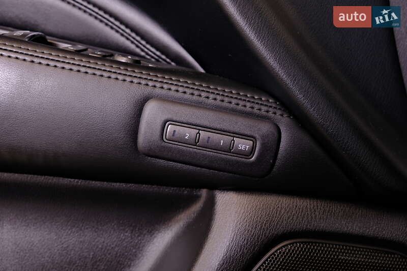 Внедорожник / Кроссовер Infiniti QX60 2013 в Одессе