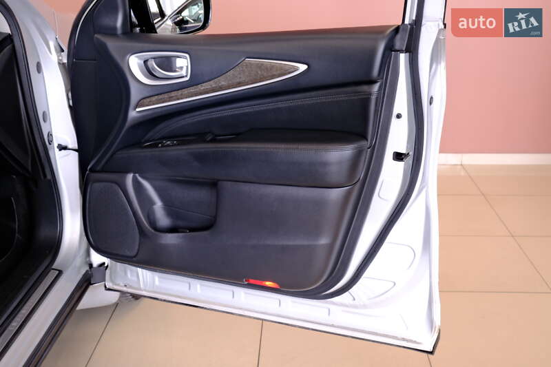 Внедорожник / Кроссовер Infiniti QX60 2013 в Одессе