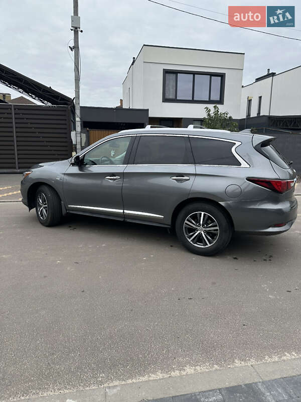 Внедорожник / Кроссовер Infiniti QX60 2017 в Киеве