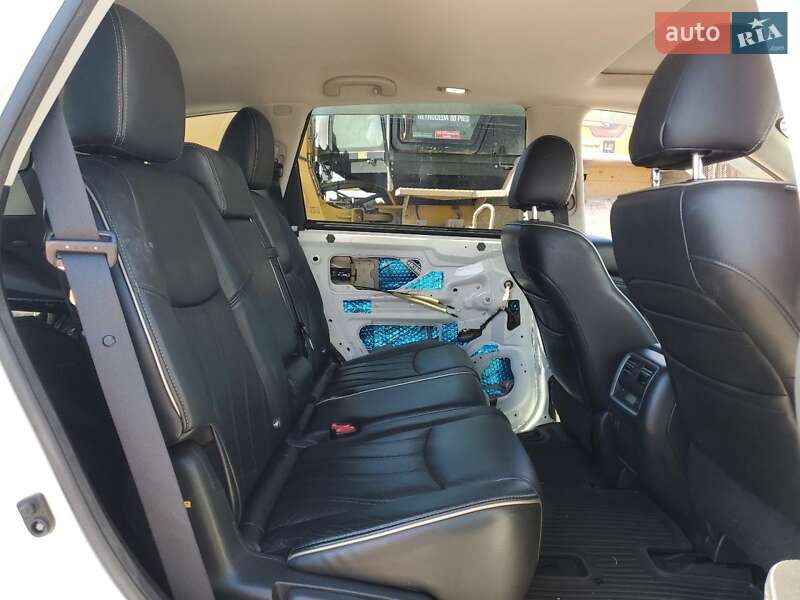 Внедорожник / Кроссовер Infiniti QX60 2017 в Днепре