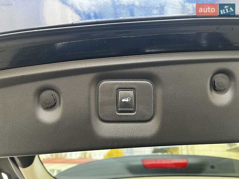 Позашляховик / Кросовер Infiniti QX60 2017 в Києві