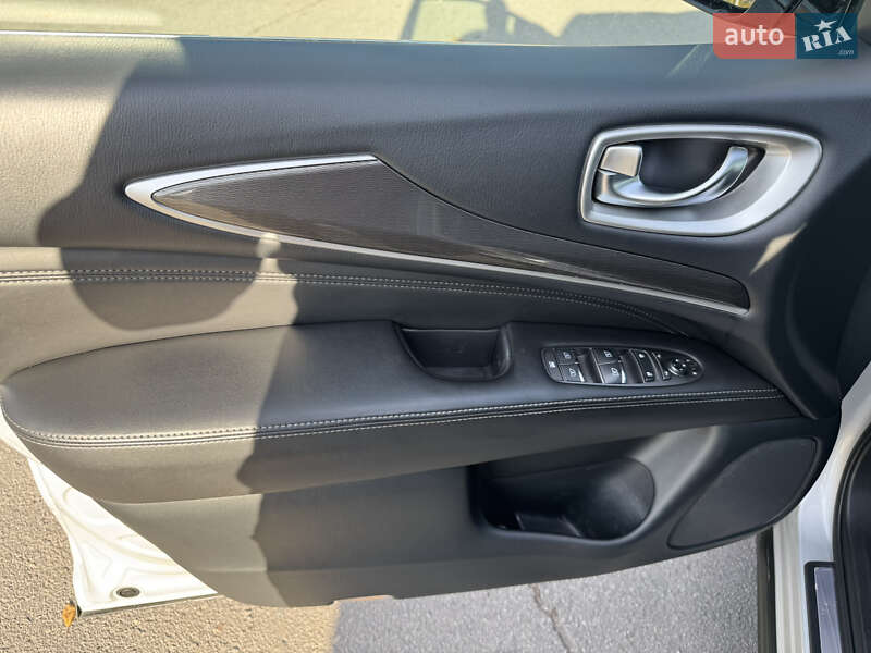 Позашляховик / Кросовер Infiniti QX60 2019 в Запоріжжі