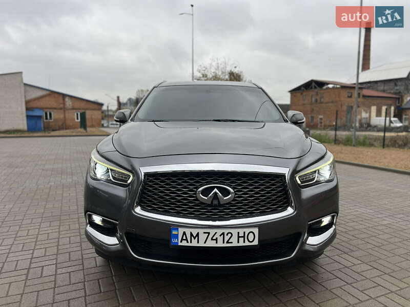 Внедорожник / Кроссовер Infiniti QX60 2017 в Житомире