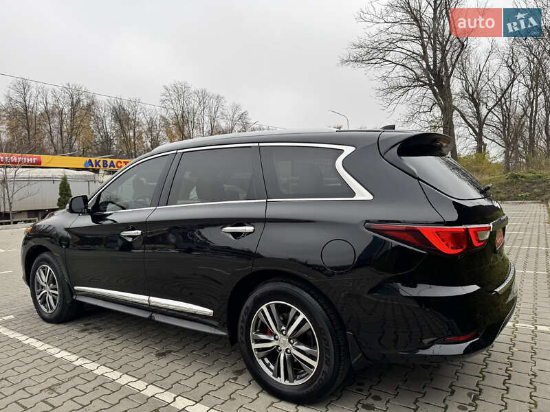 Внедорожник / Кроссовер Infiniti QX60 2016 в Тернополе