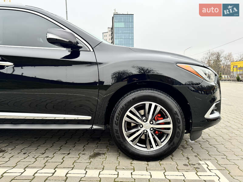 Внедорожник / Кроссовер Infiniti QX60 2016 в Тернополе