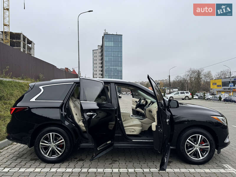 Внедорожник / Кроссовер Infiniti QX60 2016 в Тернополе
