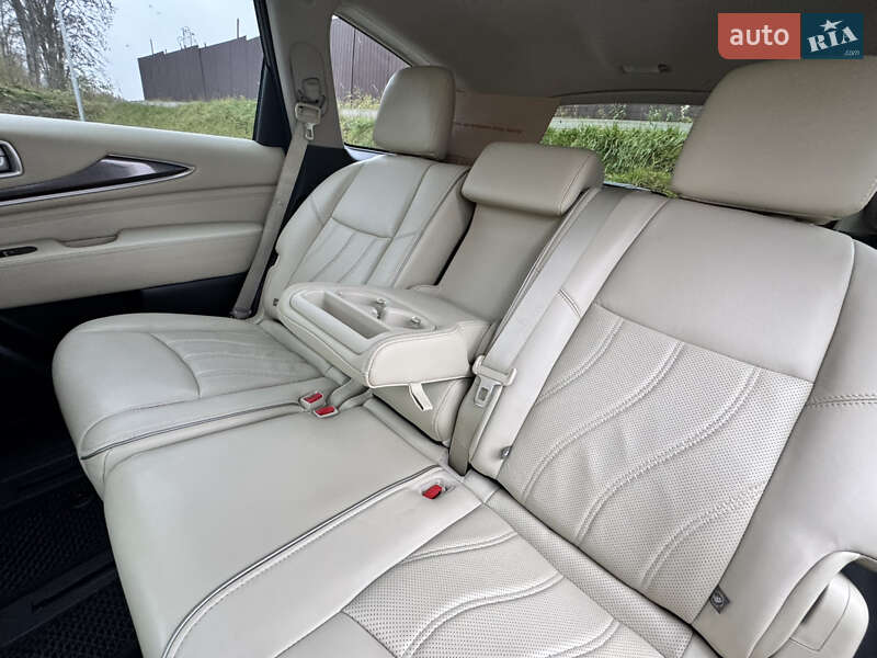 Внедорожник / Кроссовер Infiniti QX60 2016 в Тернополе