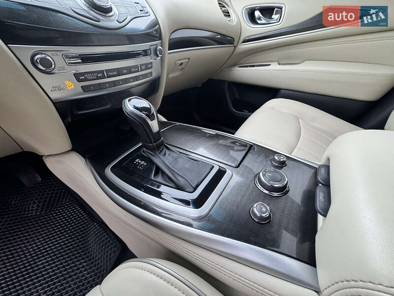 Внедорожник / Кроссовер Infiniti QX60 2016 в Тернополе