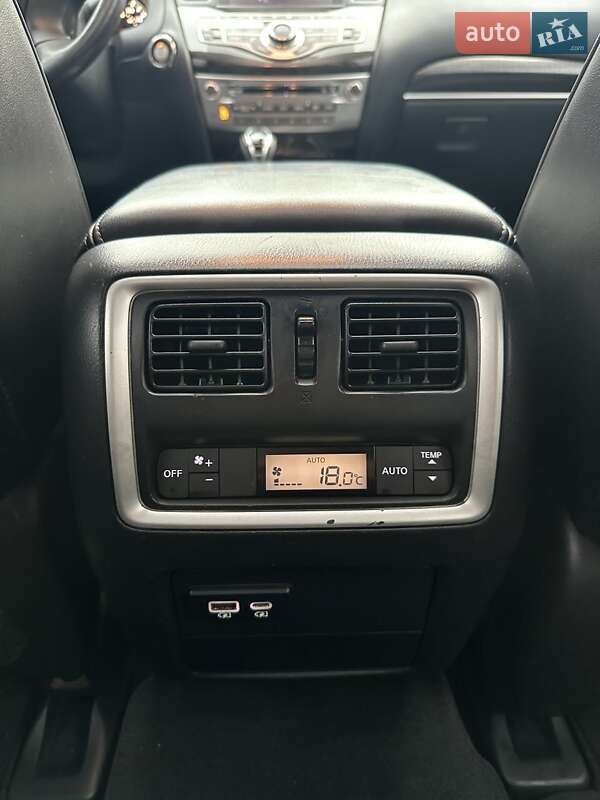 Внедорожник / Кроссовер Infiniti QX60 2019 в Белогородке