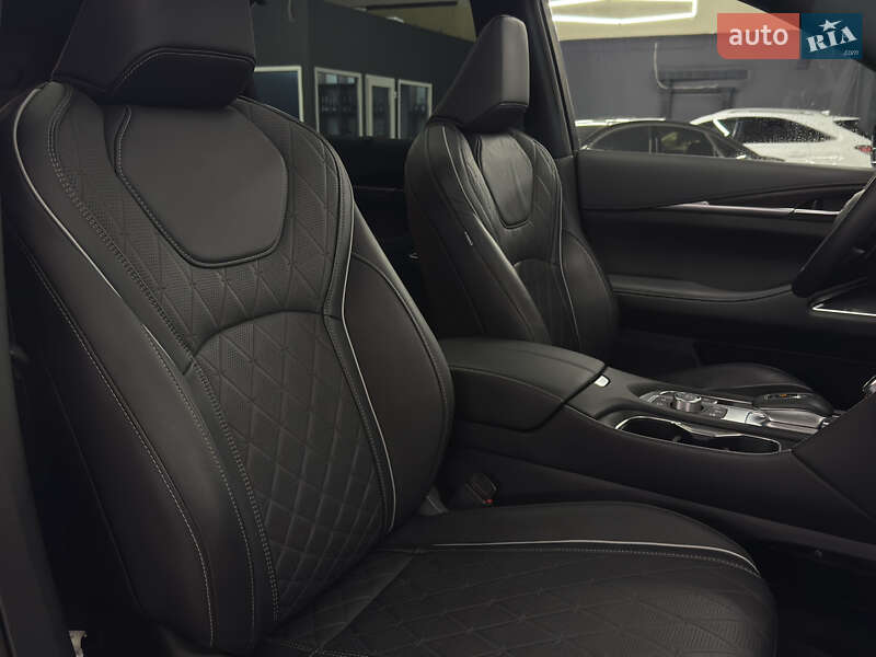 Внедорожник / Кроссовер Infiniti QX60 2024 в Николаеве