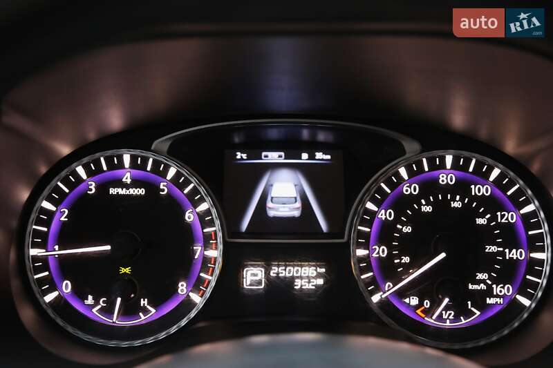 Позашляховик / Кросовер Infiniti QX60 2015 в Києві