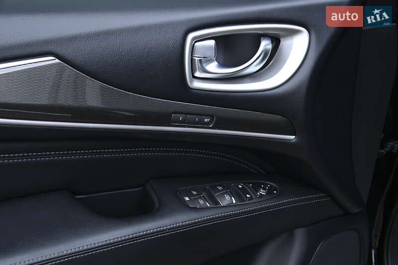 Внедорожник / Кроссовер Infiniti QX60 2020 в Бердичеве