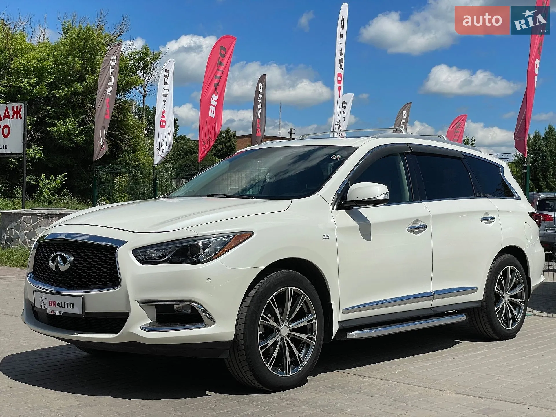 2017 Infiniti QX60 - фото 1