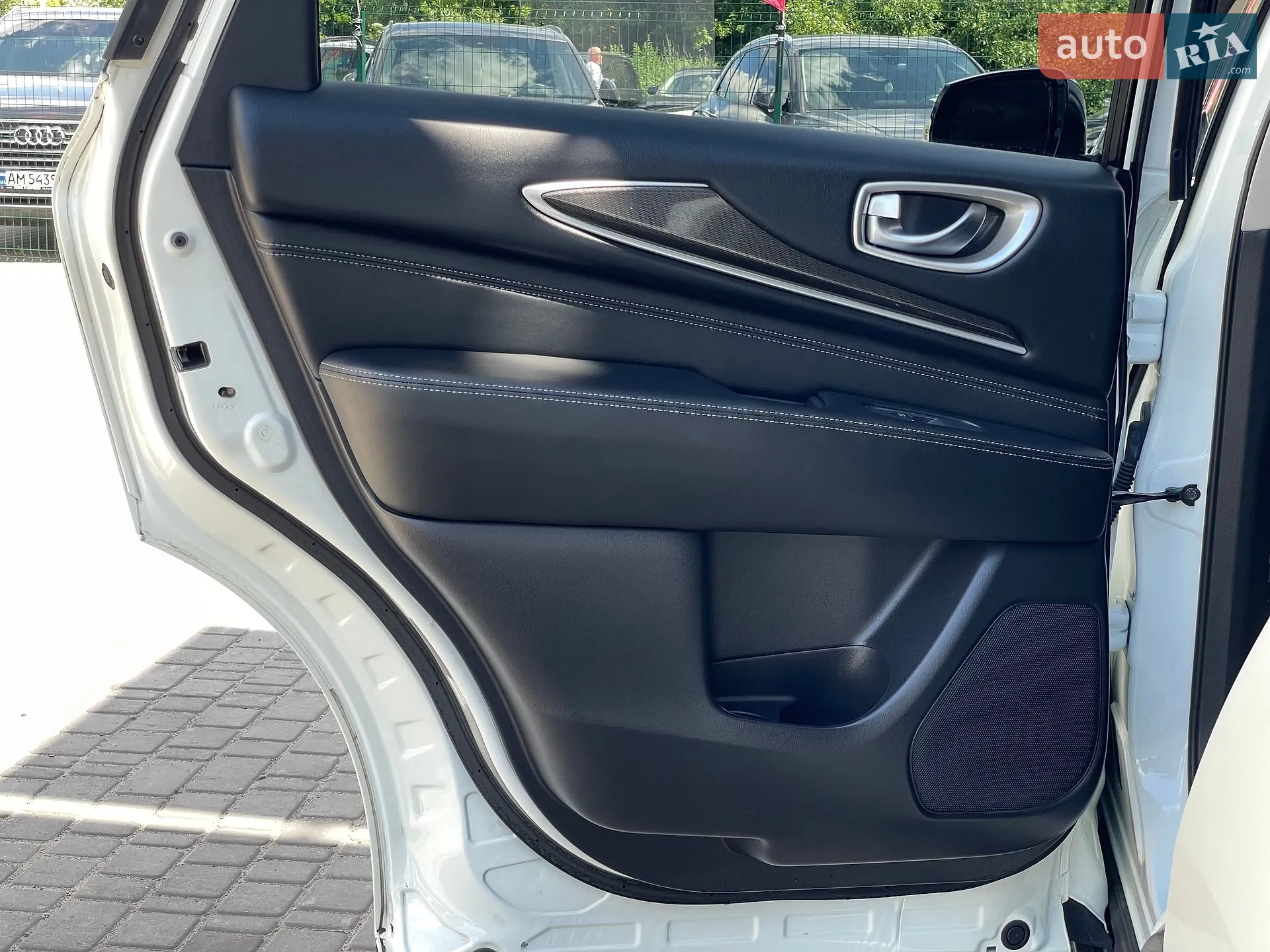 2017 Infiniti QX60 - мініатюра 27