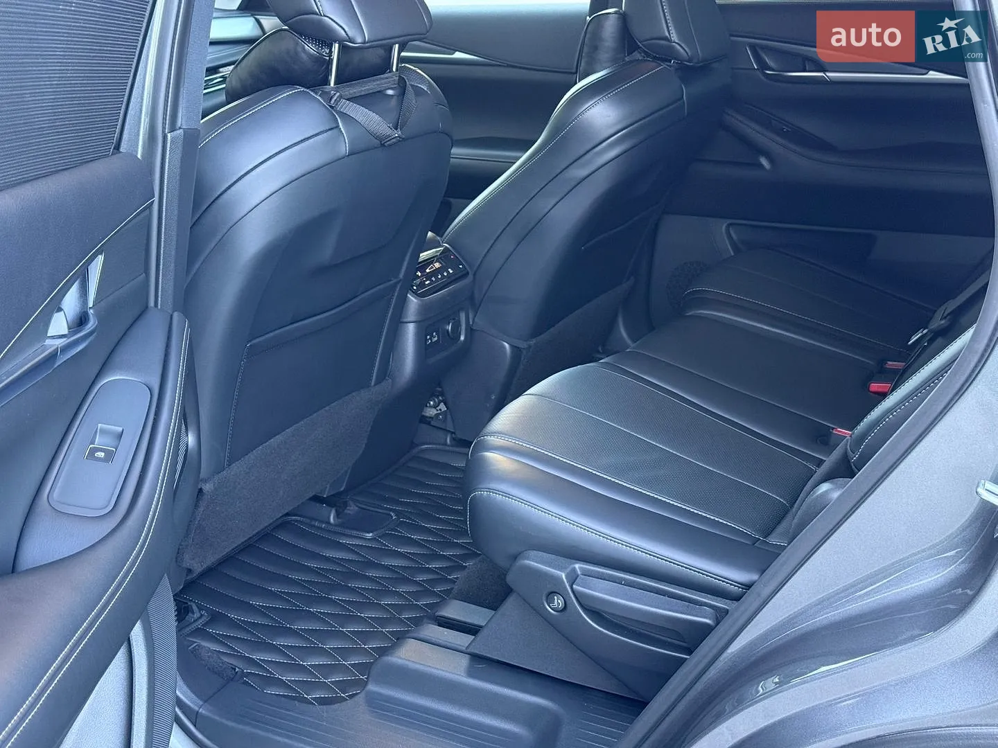 2023 Infiniti QX60 - мініатюра 27
