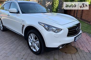 Внедорожник / Кроссовер Infiniti QX70 2013 в Кривом Роге