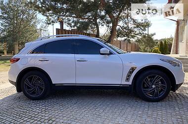 Позашляховик / Кросовер Infiniti QX70 2012 в 